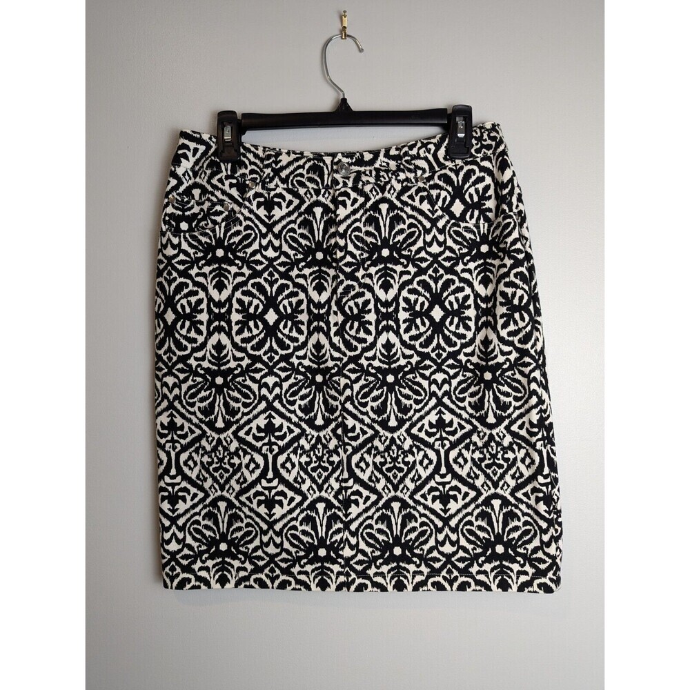 E39 by Eric Pencil Skirt 5-Pocket Black White Ikat Print Stretch Knee Size 8‎